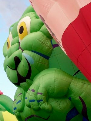 pro play floating advertising balloons